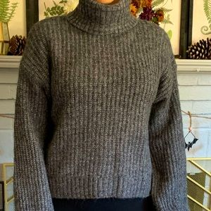 Heavy knit sweater-grey